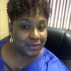 Meet your Posher, Cassandra